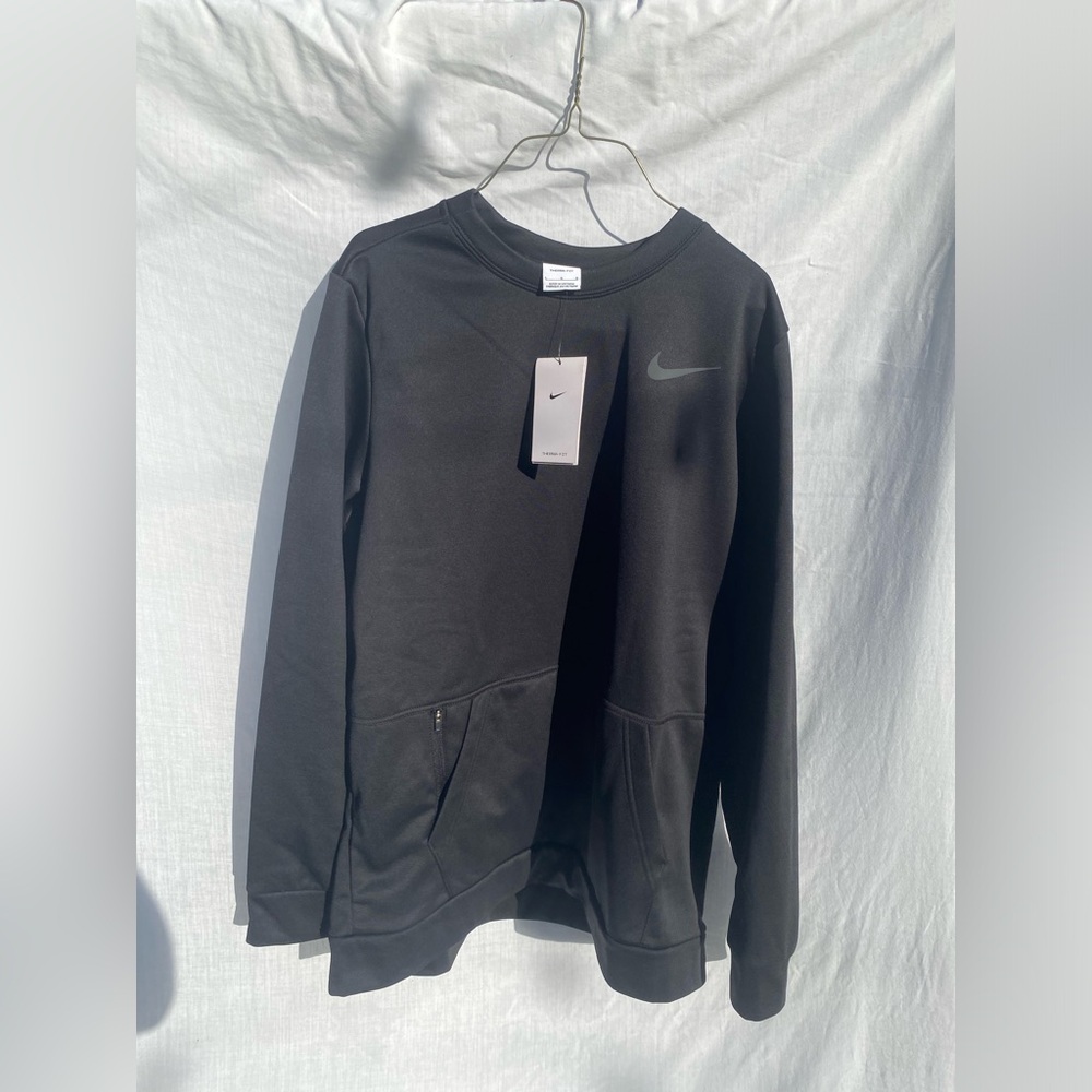 NWT Nike Therma Fit Mens Black Sweatshirt Size L